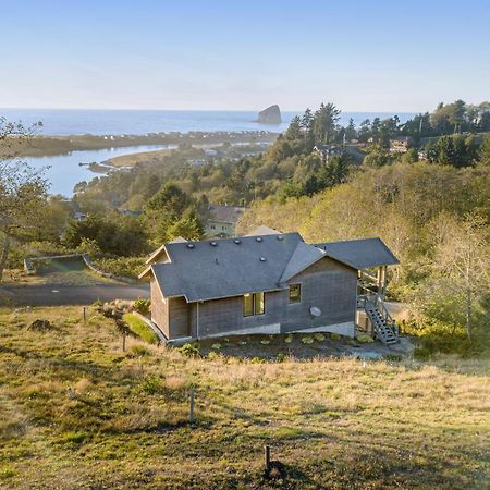 Alta Vista Villa Pacific City Exterior photo