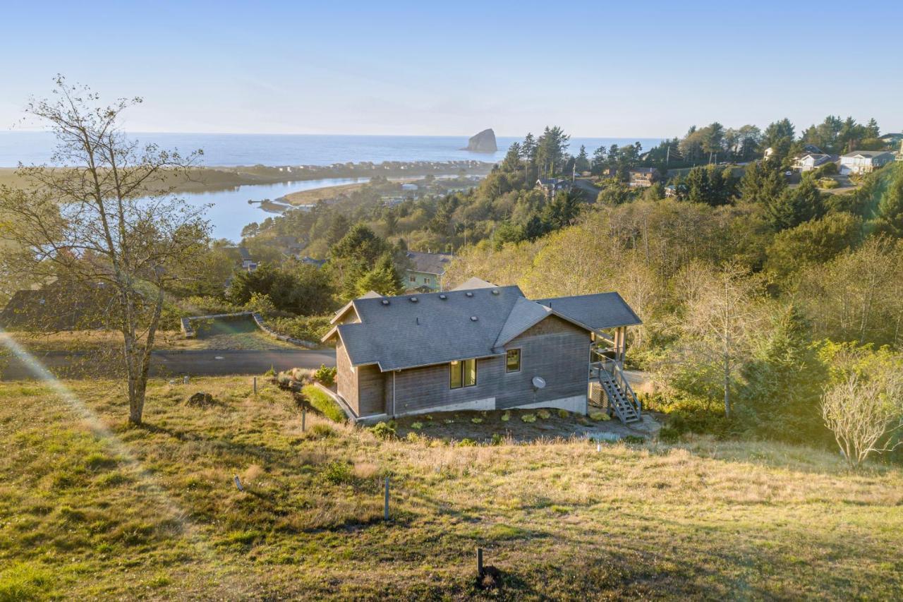 Alta Vista Villa Pacific City Exterior photo